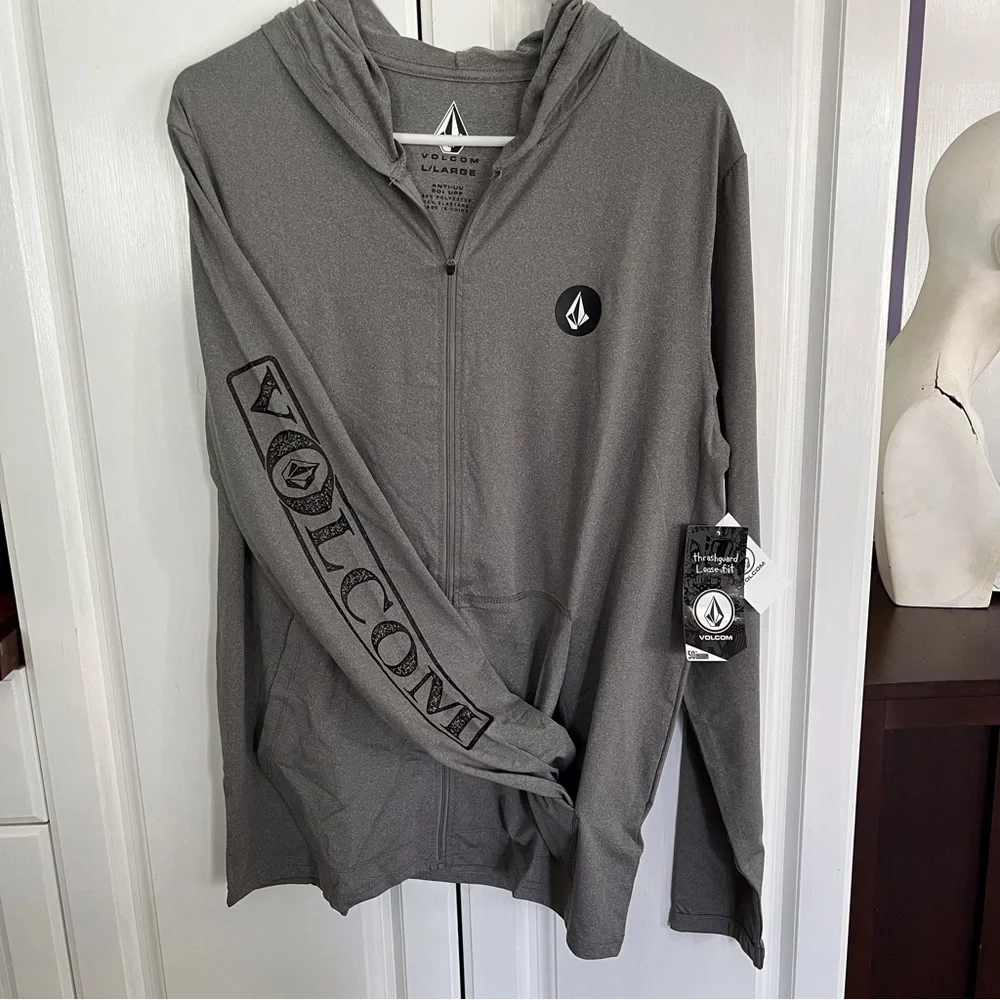 VOLCOM RALLY HOODED LONG SLEEVE RASH GUARD PULLOVER - MENS L NWT